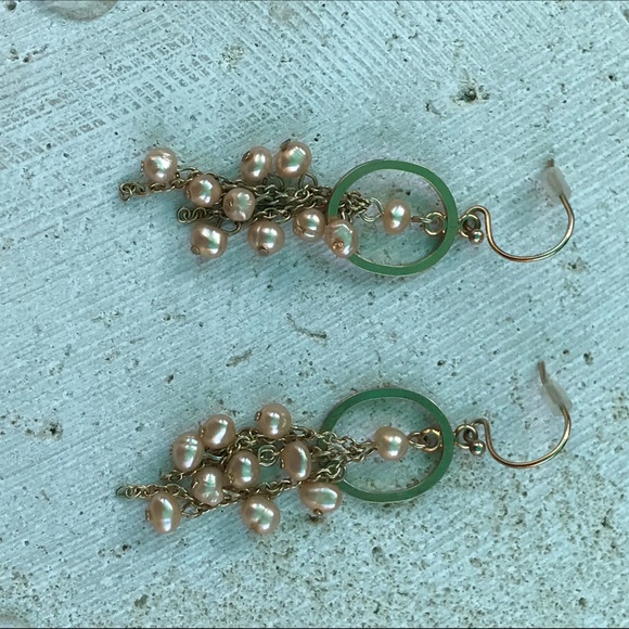 Goldtone and Pearl Dangle Earrings - Picture 4 of 5